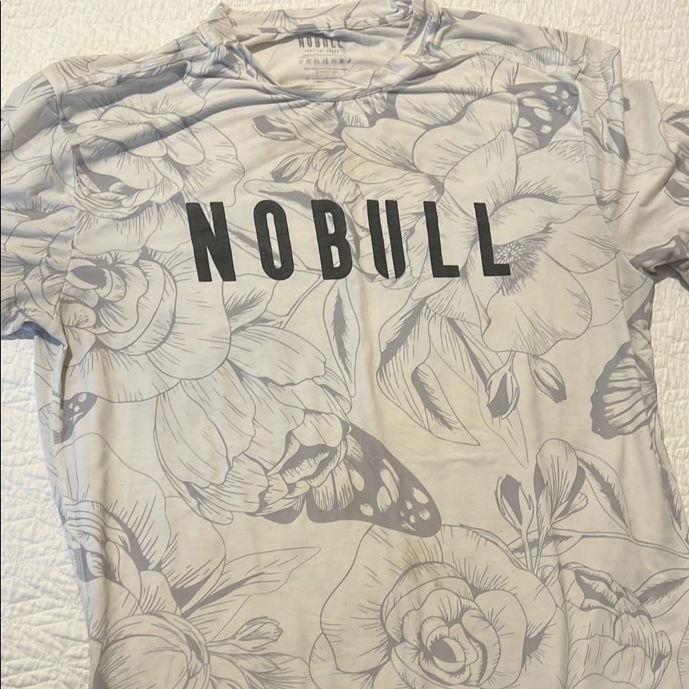 NOBULL Floral Graphic T-Shirt